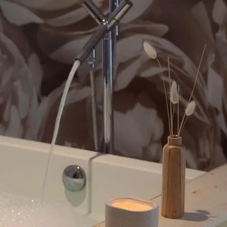 Casa Honey Bed & Breakfast